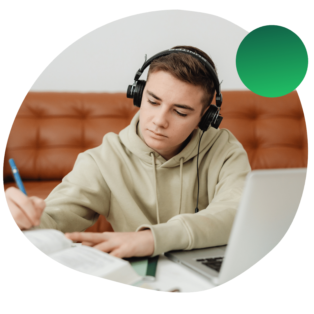 Writing specialist reviewing a homeschooled student’s personal statement
