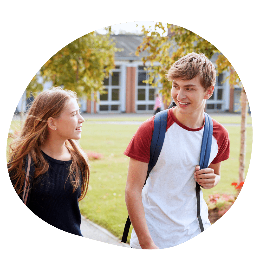 Students walking on a campus tour