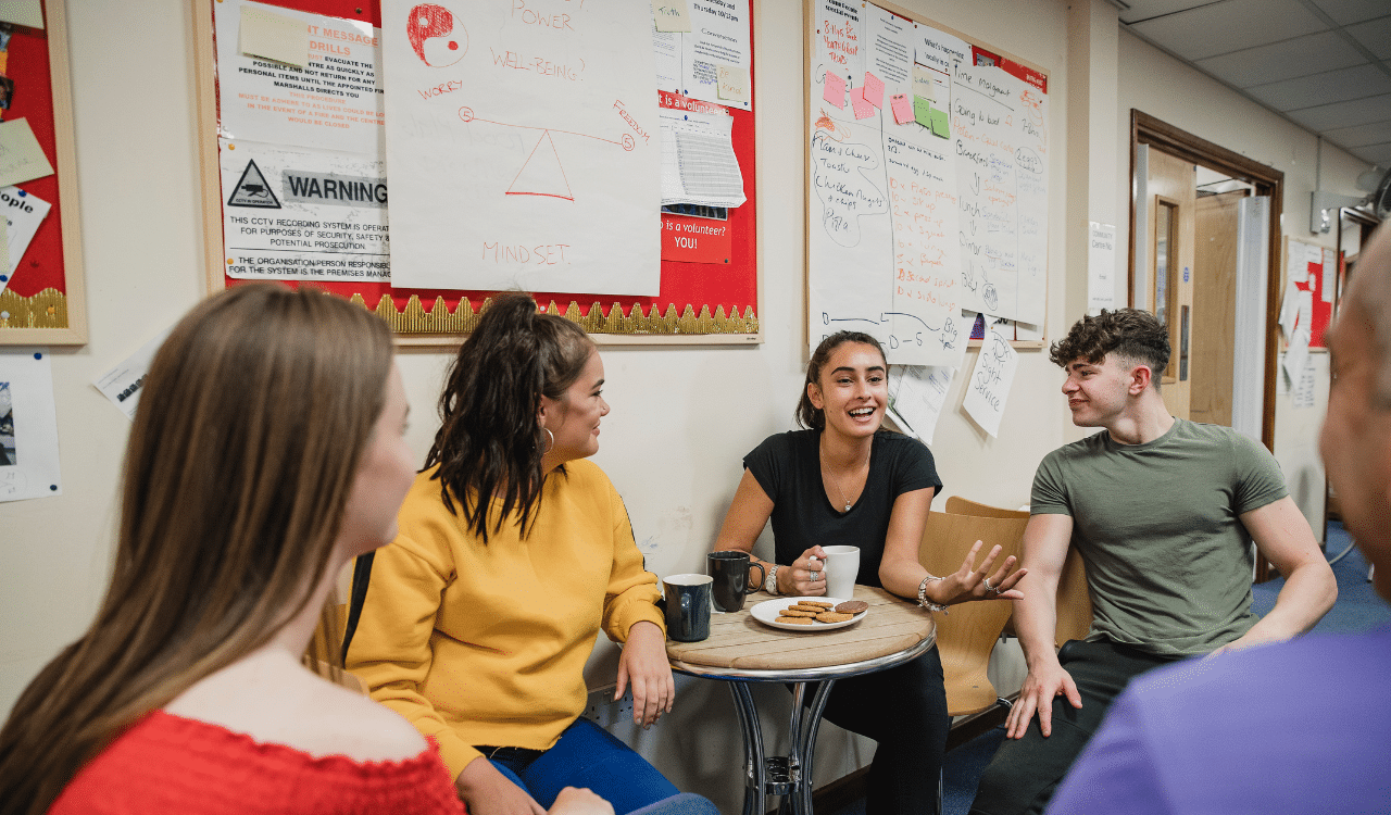how to build an extracurricular profile in college